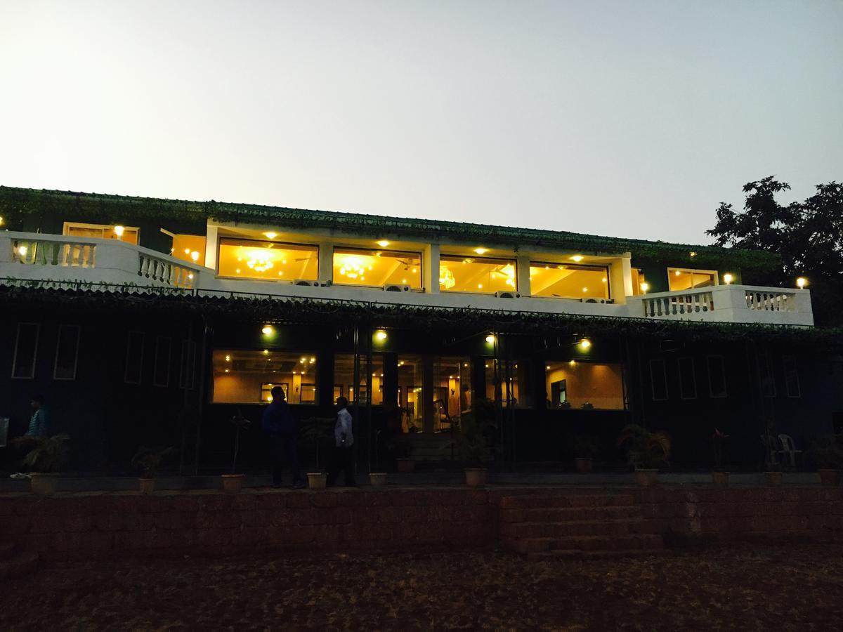 Presidency Highland Resort Koynanagar Kültér fotó