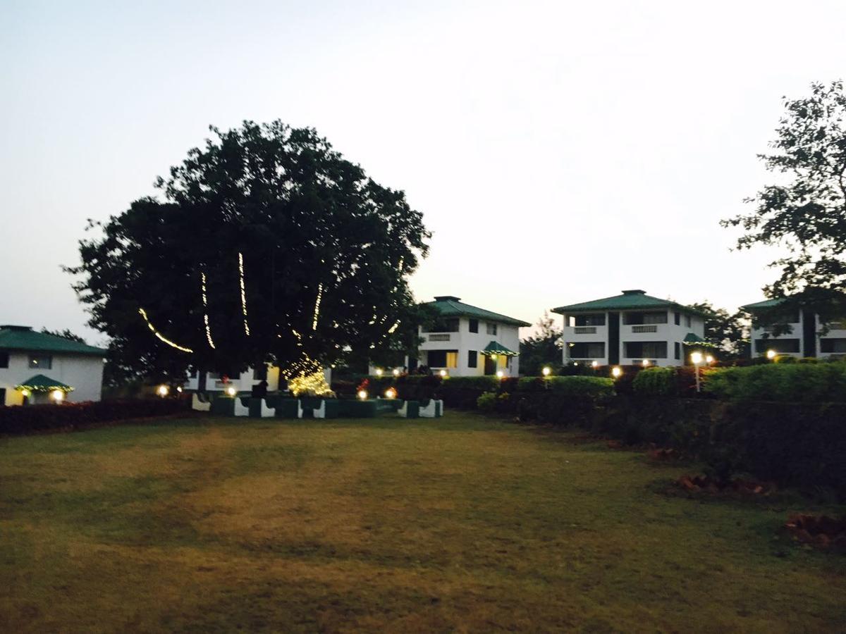 Presidency Highland Resort Koynanagar Kültér fotó