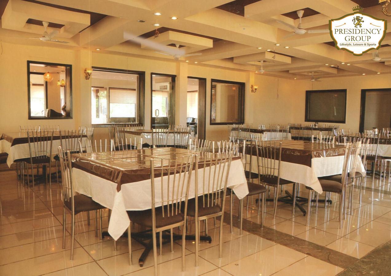 Presidency Highland Resort Koynanagar Kültér fotó
